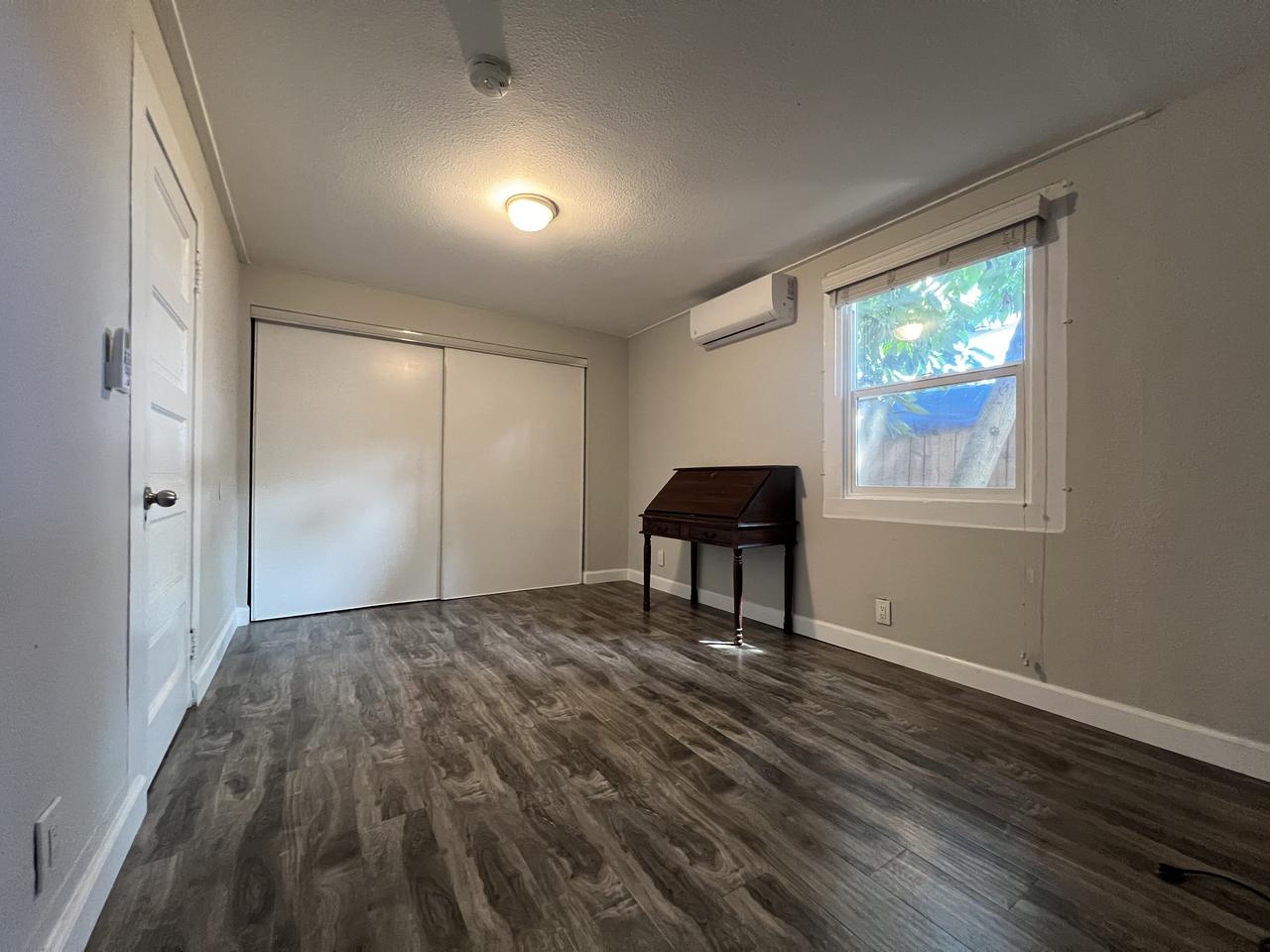 Profile photo 5 of 10