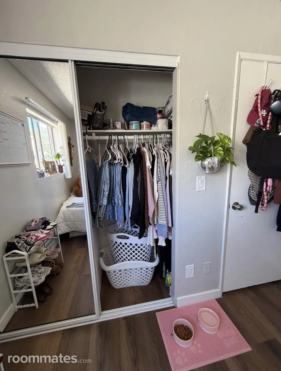 Profile photo 4 of 9