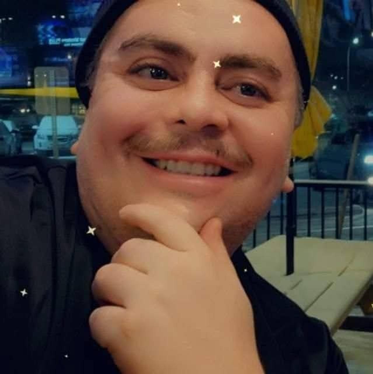 Profile photo 6 of 6