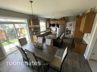 Room for rent in Vancouver, WA $900, house