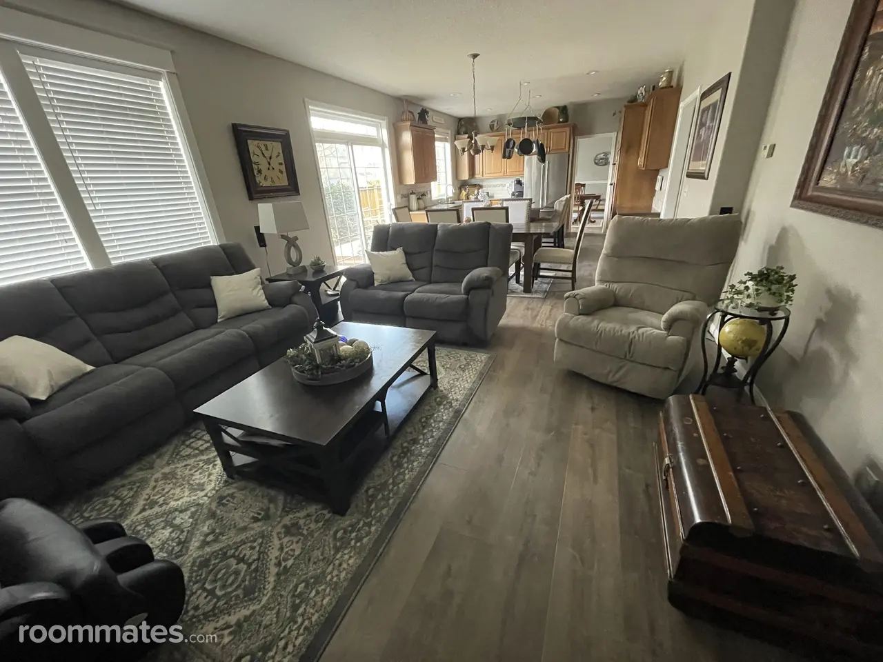 Profile photo 7 of 11