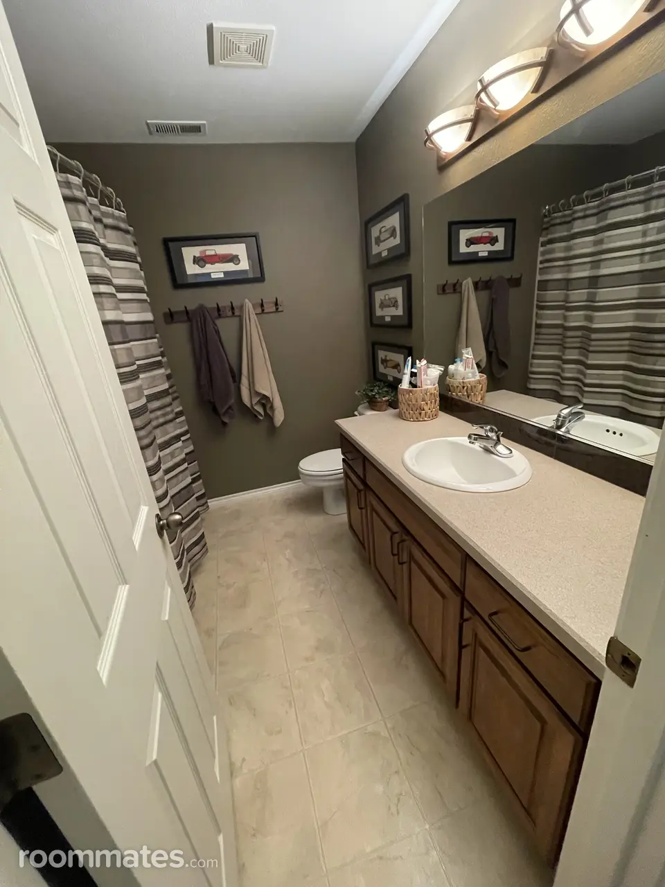 Profile photo 8 of 11