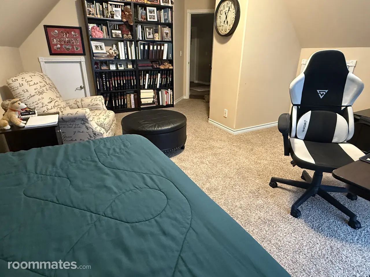 Profile photo 10 of 11