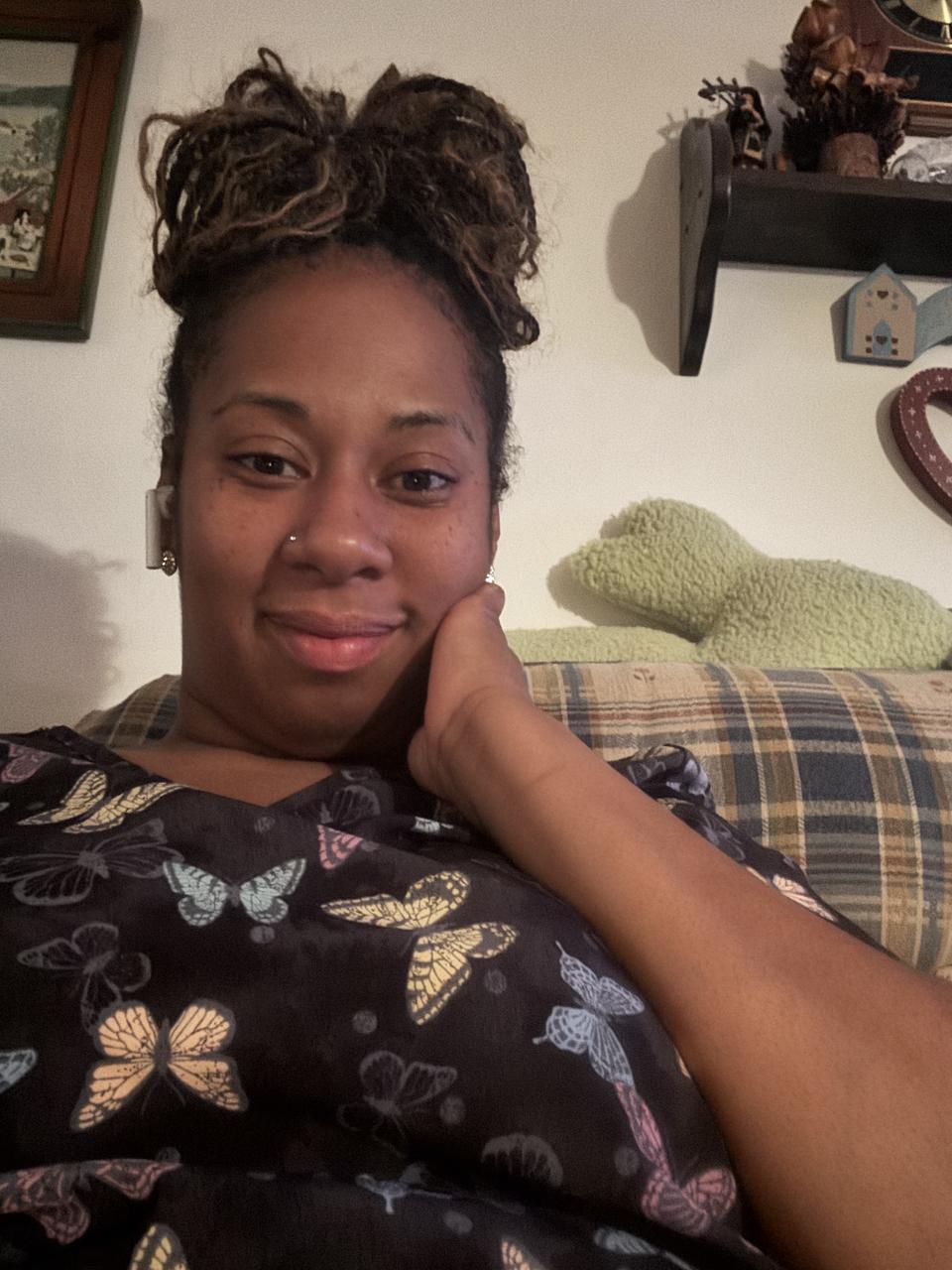 Profile photo 1 of 6