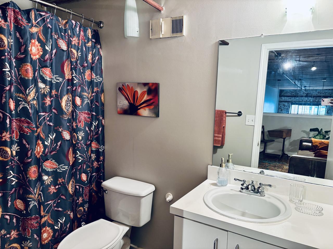 Profile photo 5 of 10