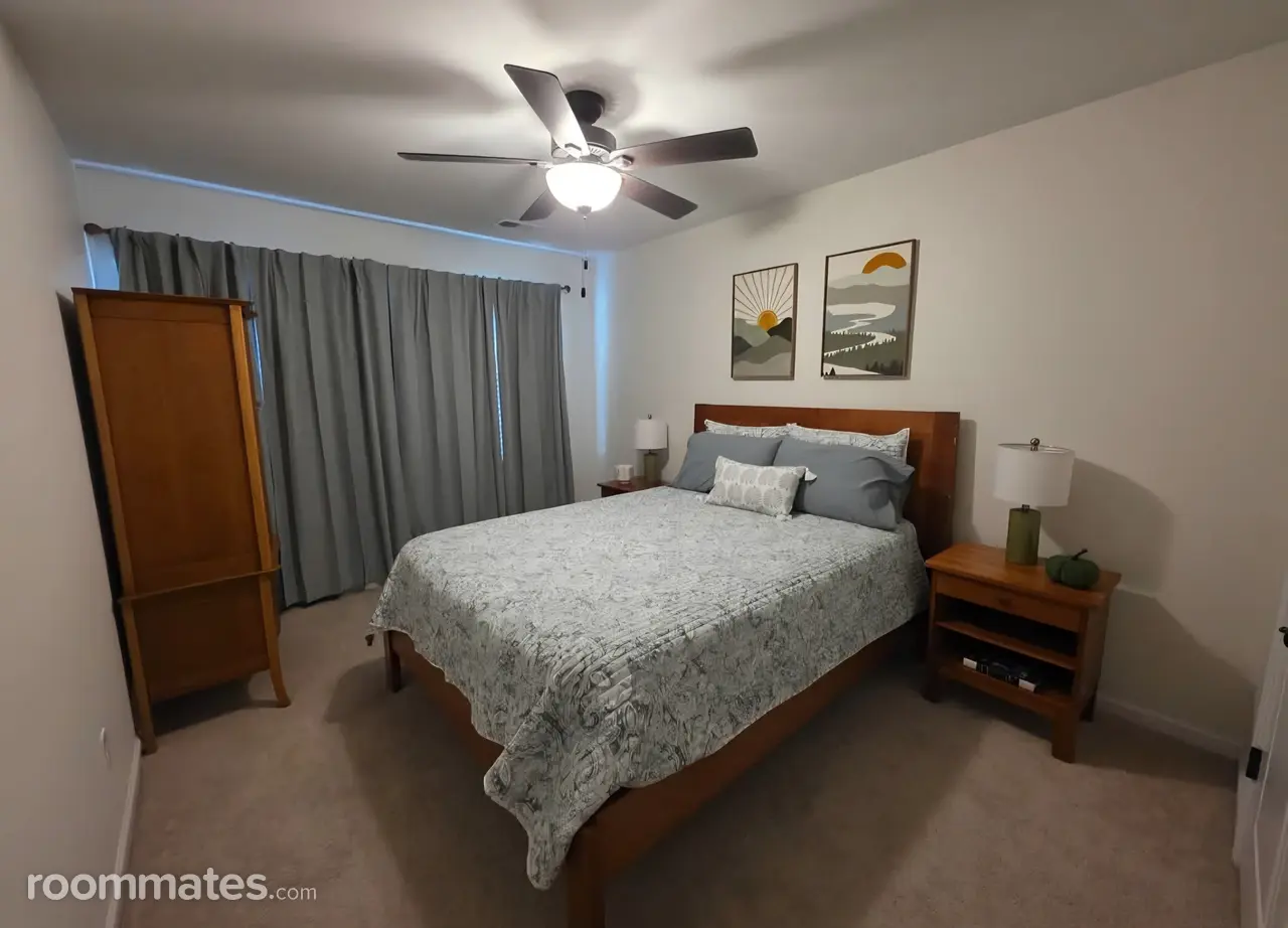 Profile photo 3 of 4