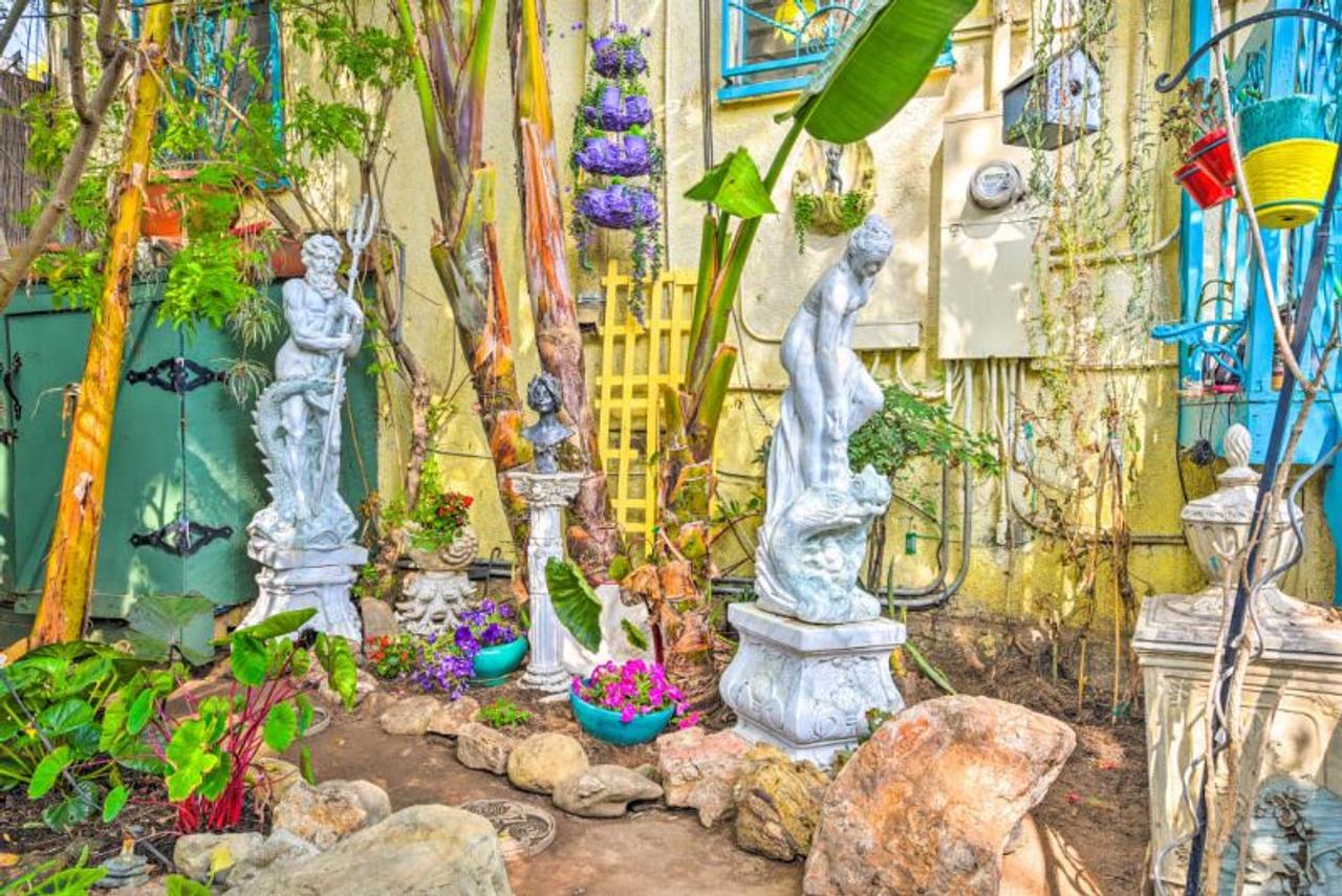 Profile photo 2 of 12