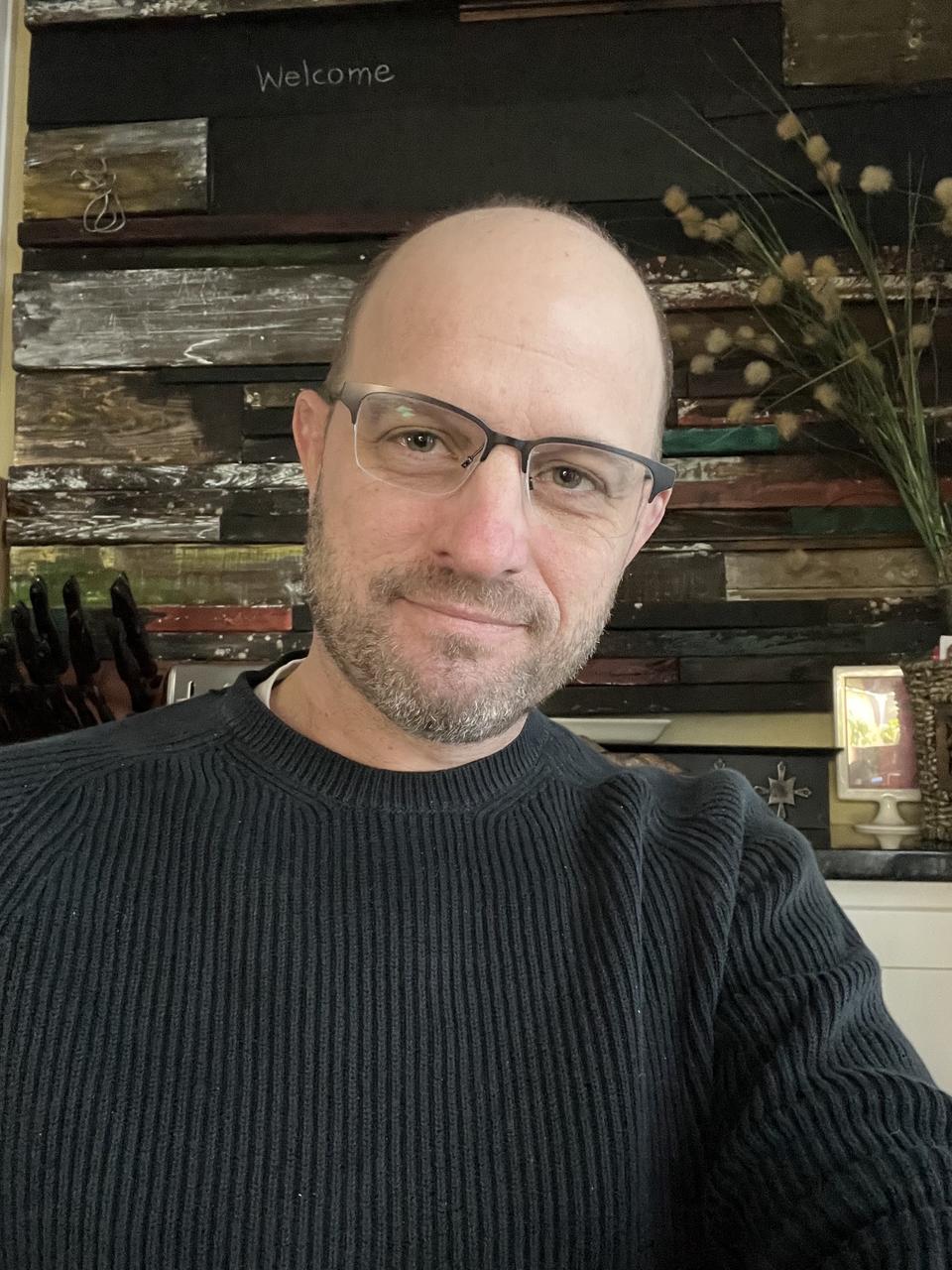 Profile photo 12 of 12