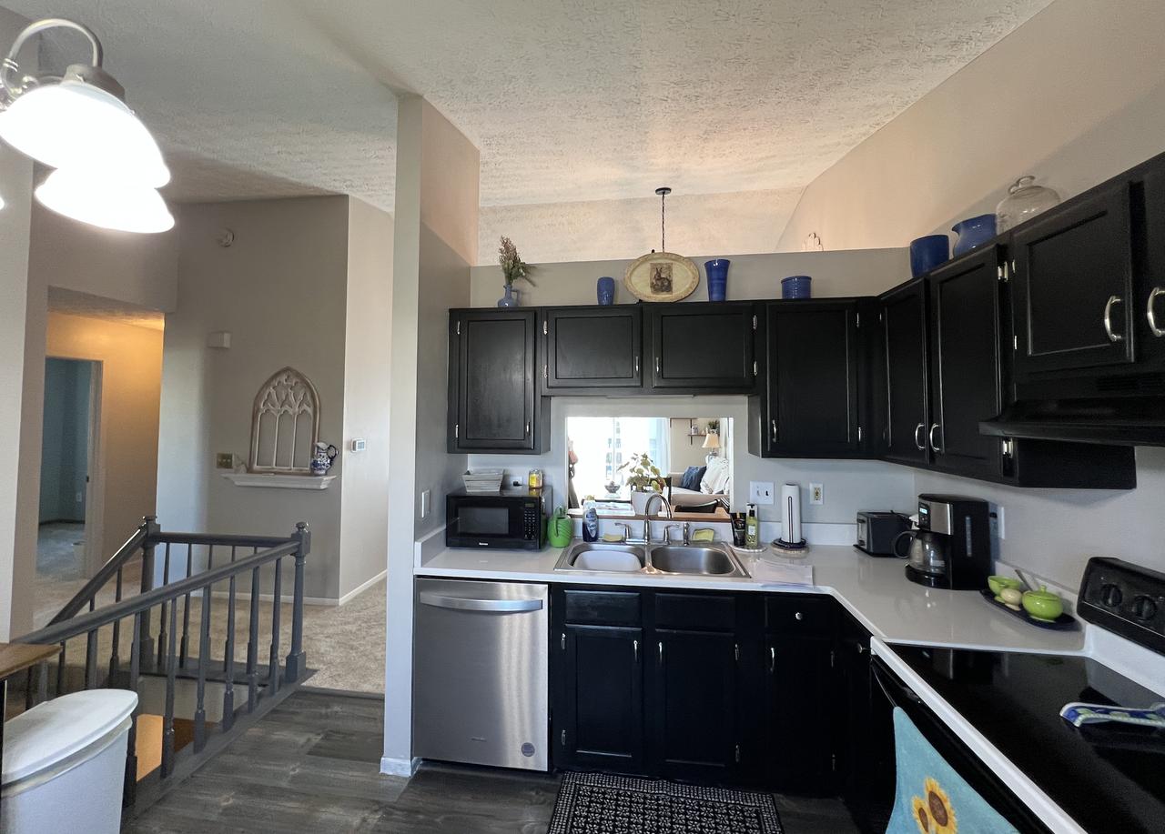 Profile photo 6 of 12