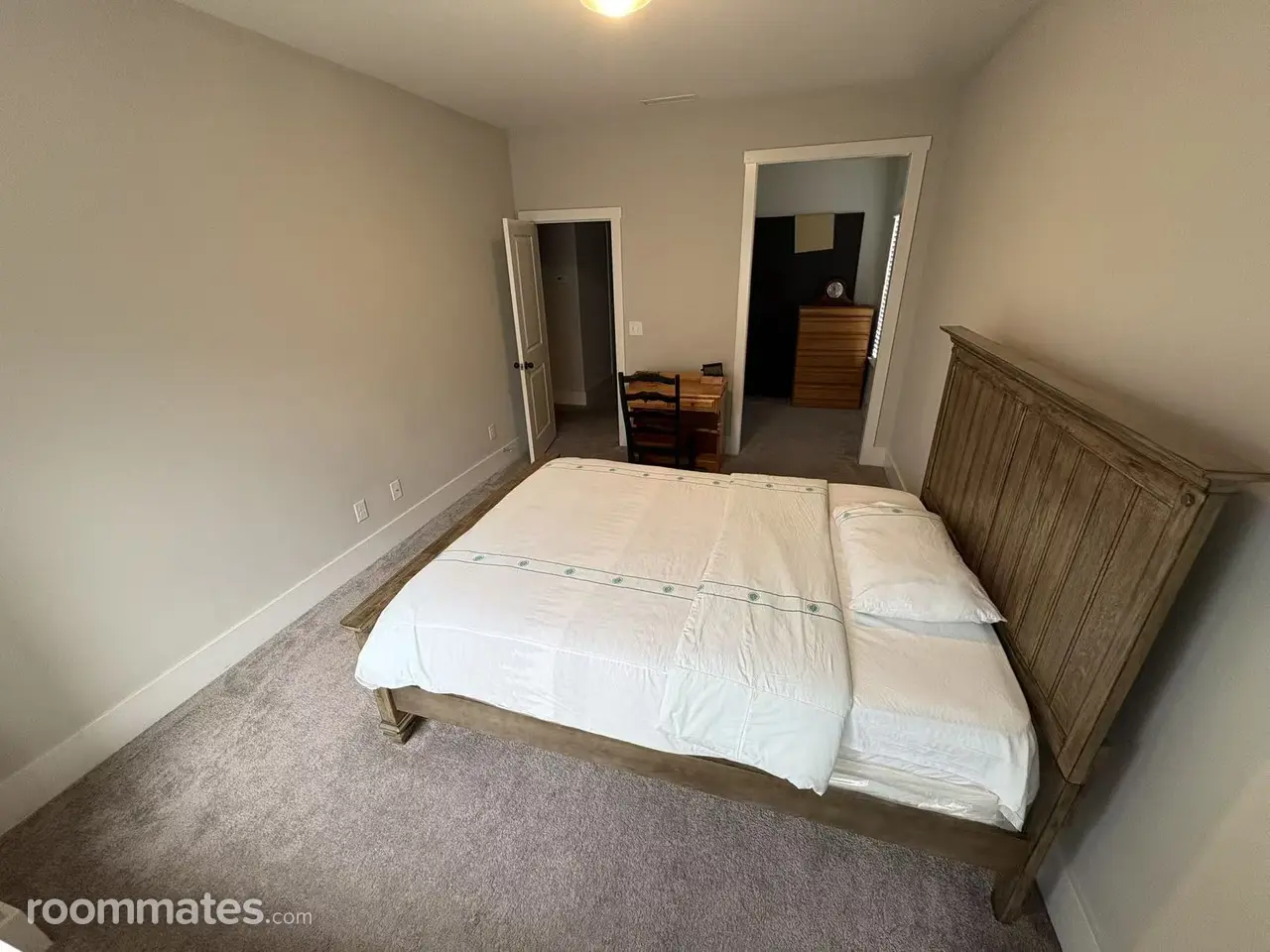 Profile photo 3 of 11