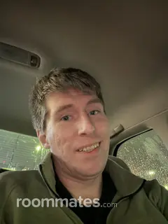 Roommate looking Manchester, NH, $1200