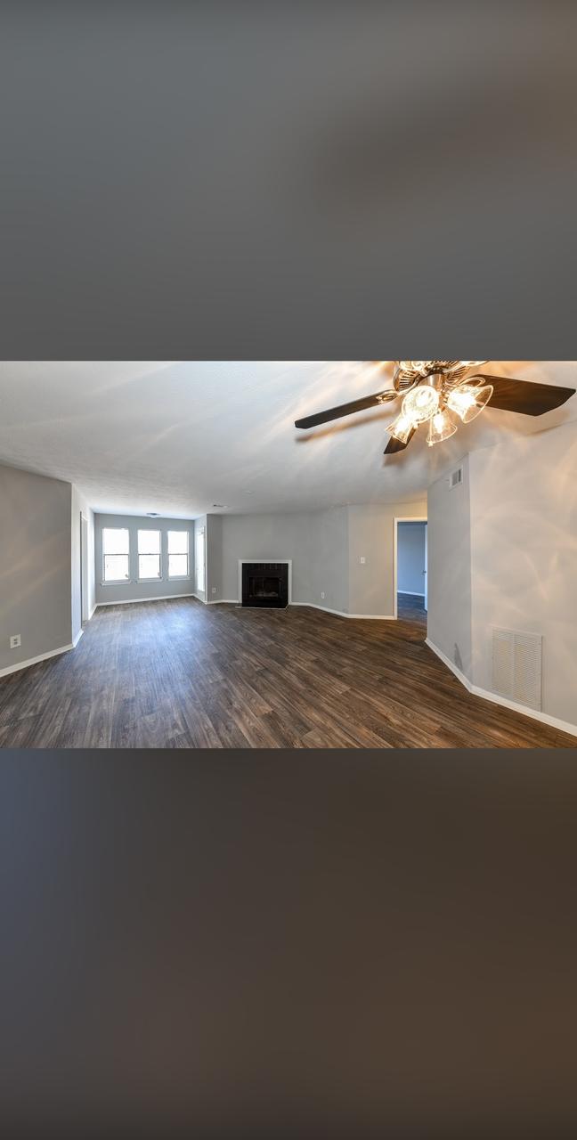 Profile photo 1 of 4