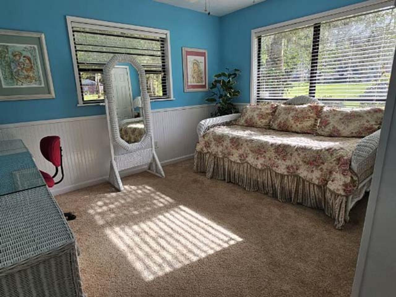 Profile photo 2 of 12