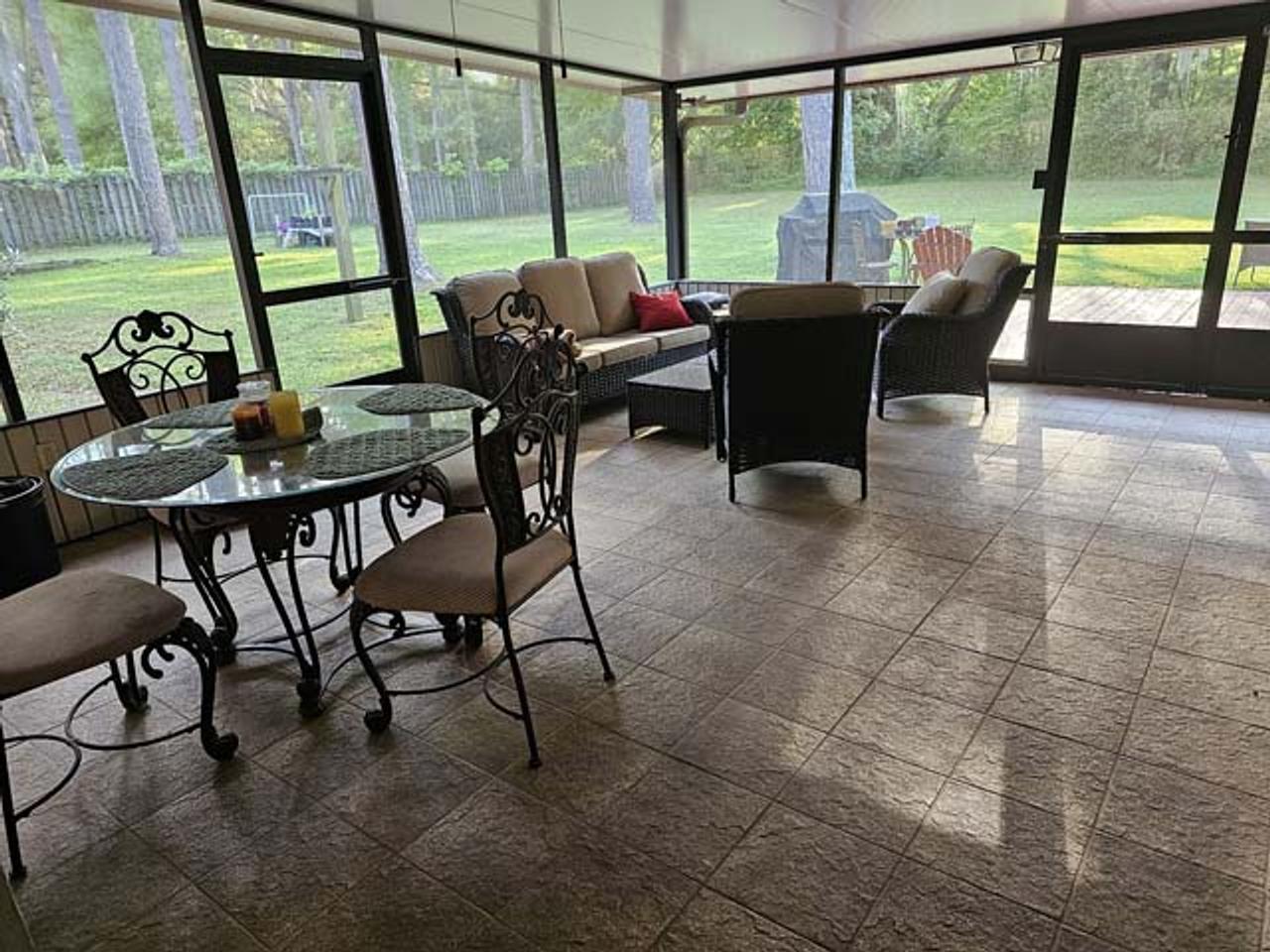 Profile photo 6 of 12