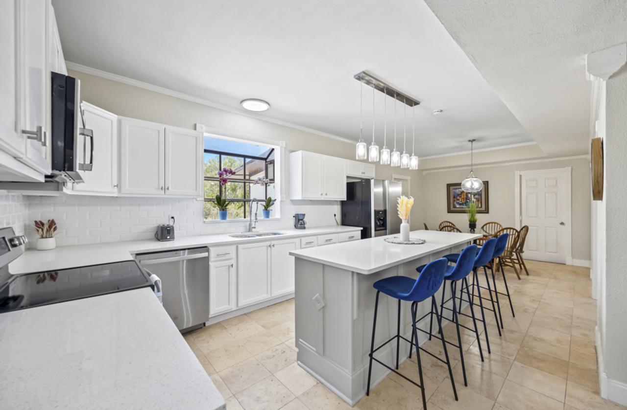 Profile photo 4 of 10