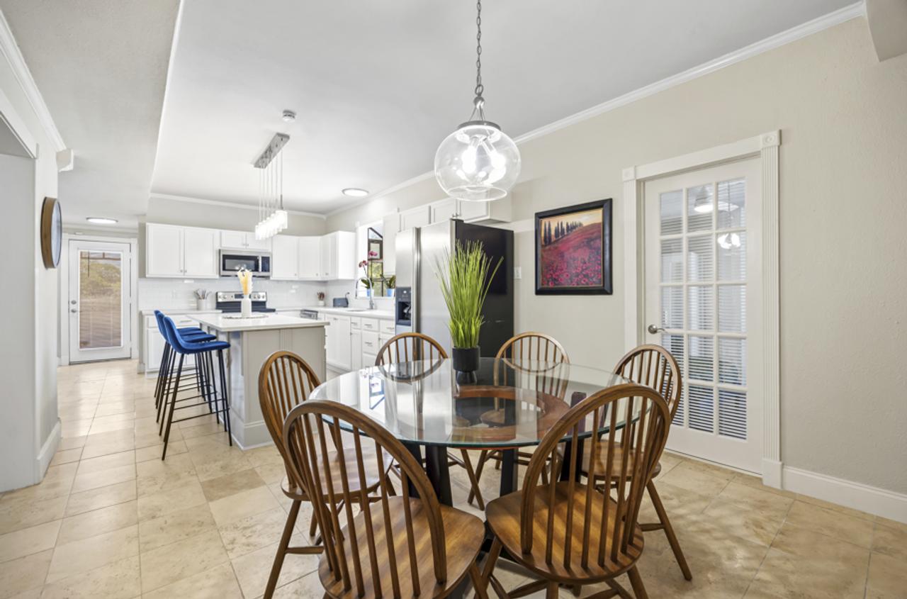 Profile photo 2 of 10