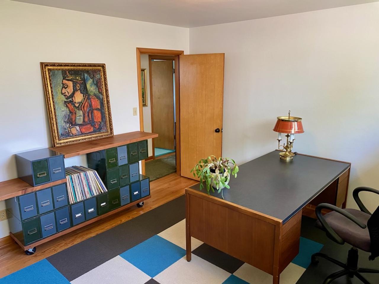 Profile photo 5 of 10