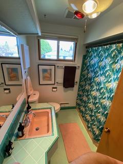 Room for rent in Portland, OR $1100, house
