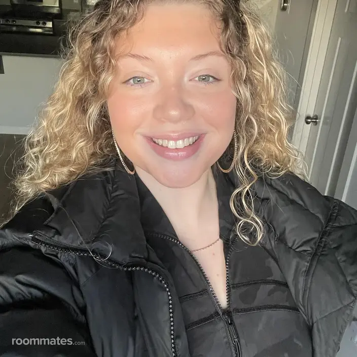 Roommate looking Beaverton, OR, $1000