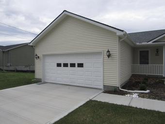 Room for rent in Farrell, PA $600, house