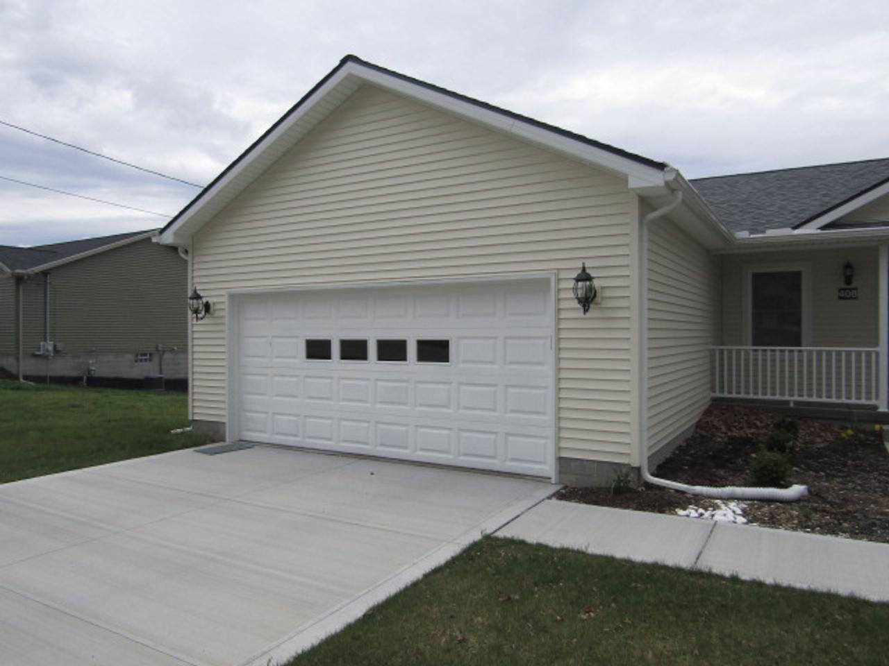 Profile photo 1 of 11