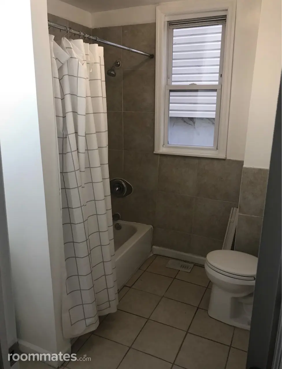 Profile photo 3 of 7