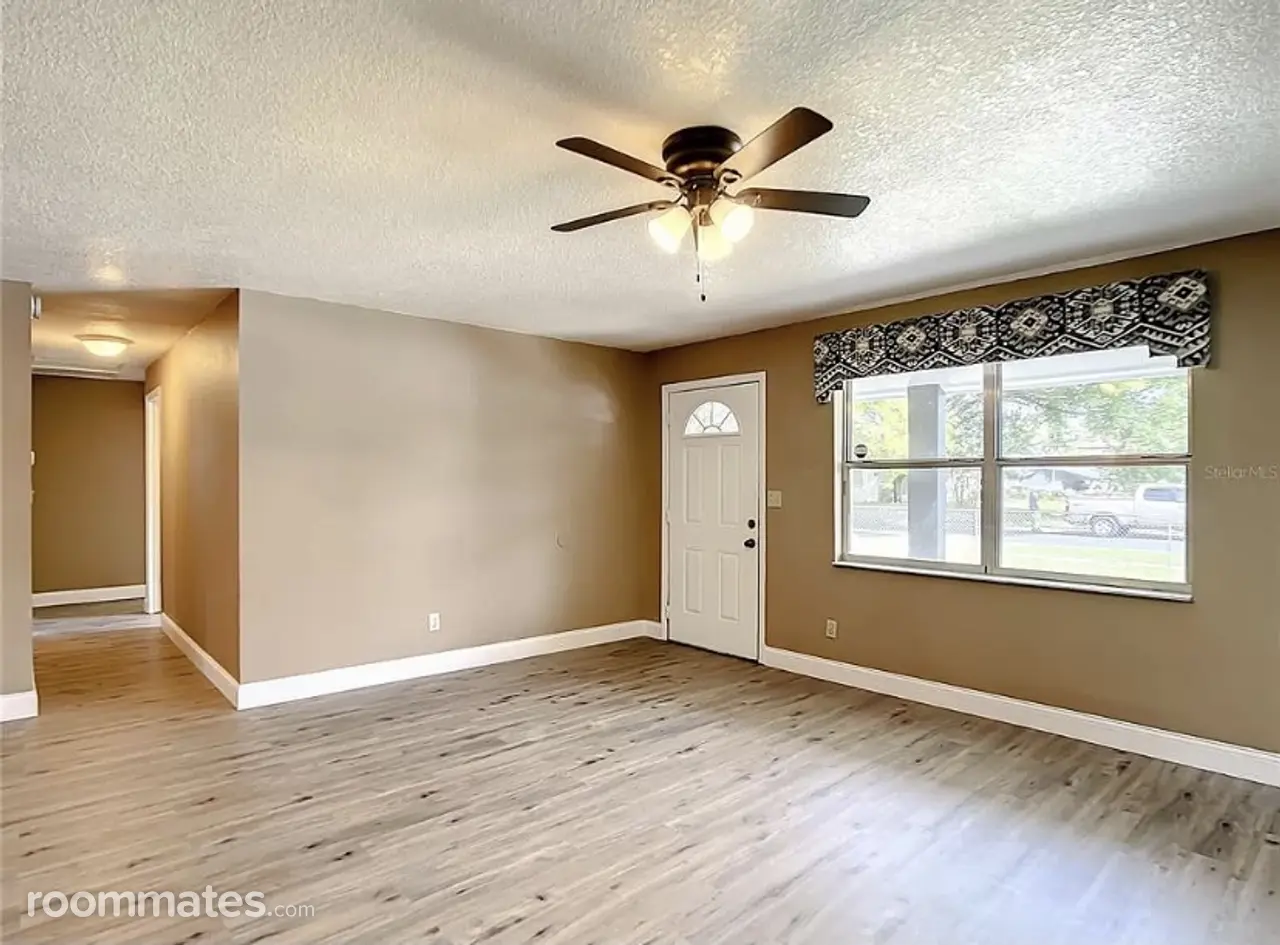 Profile photo 5 of 13