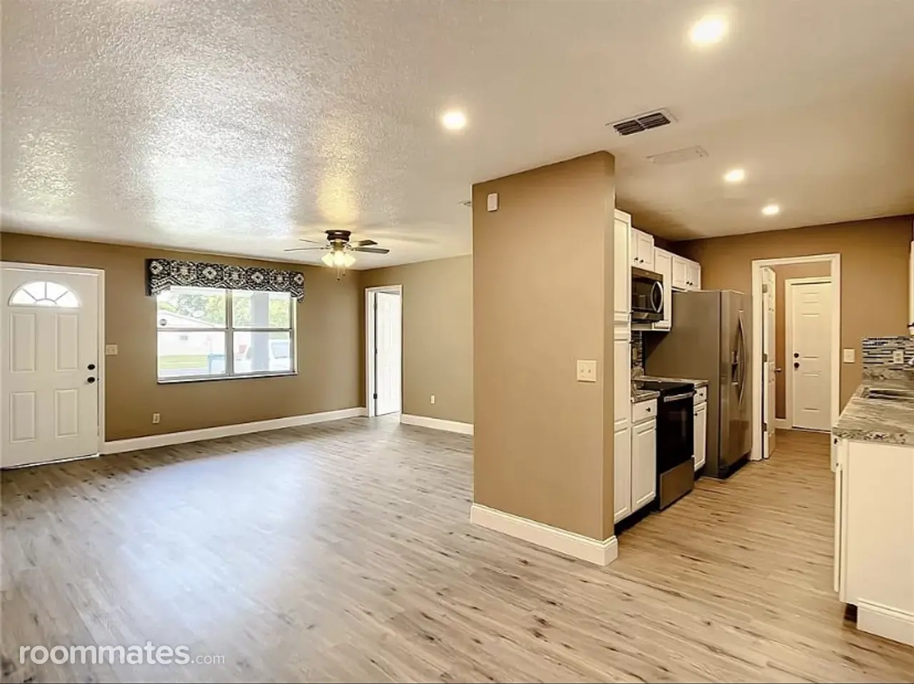 Profile photo 6 of 13