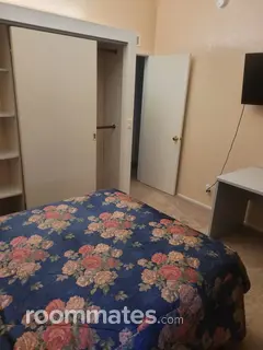 Room for rent in Riverside, CA $750, other