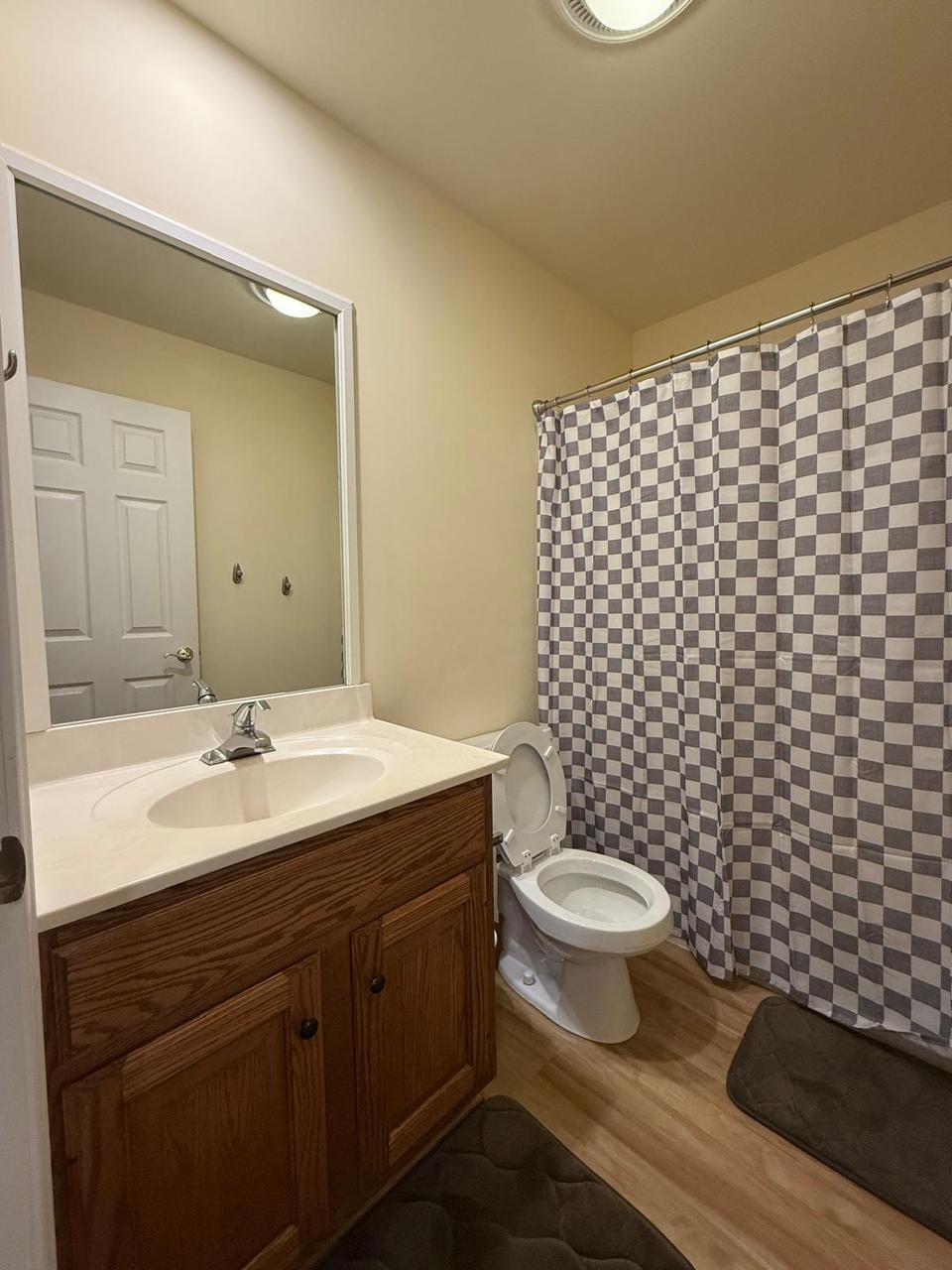 Profile photo 4 of 5