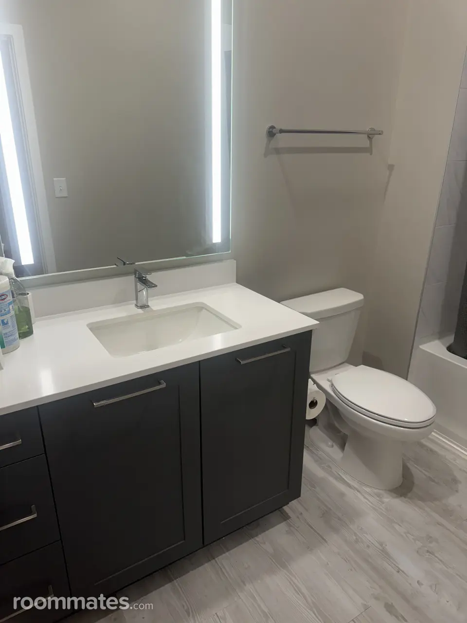 Profile photo 3 of 13