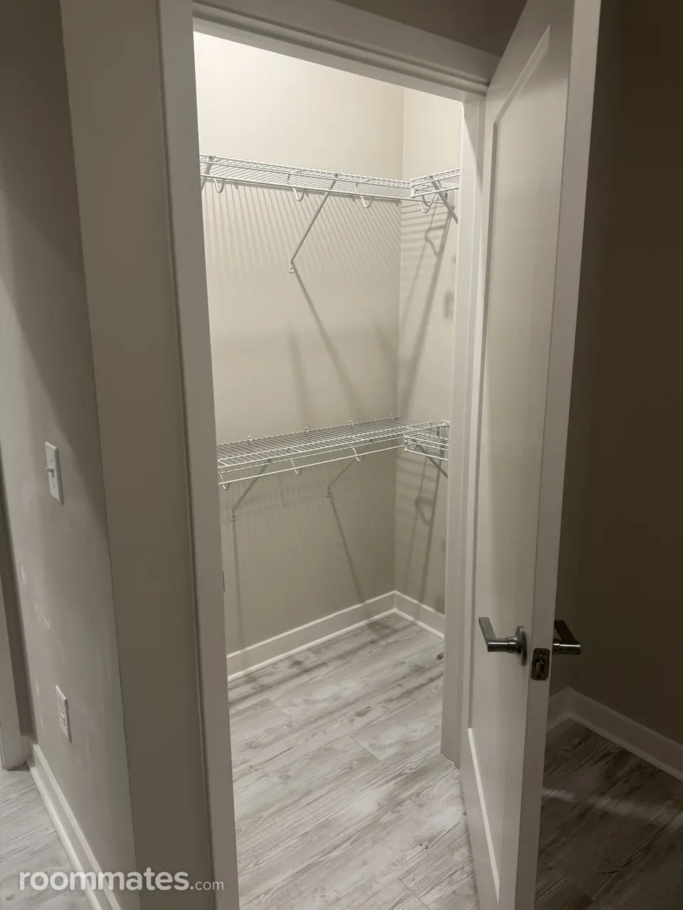 Profile photo 6 of 13