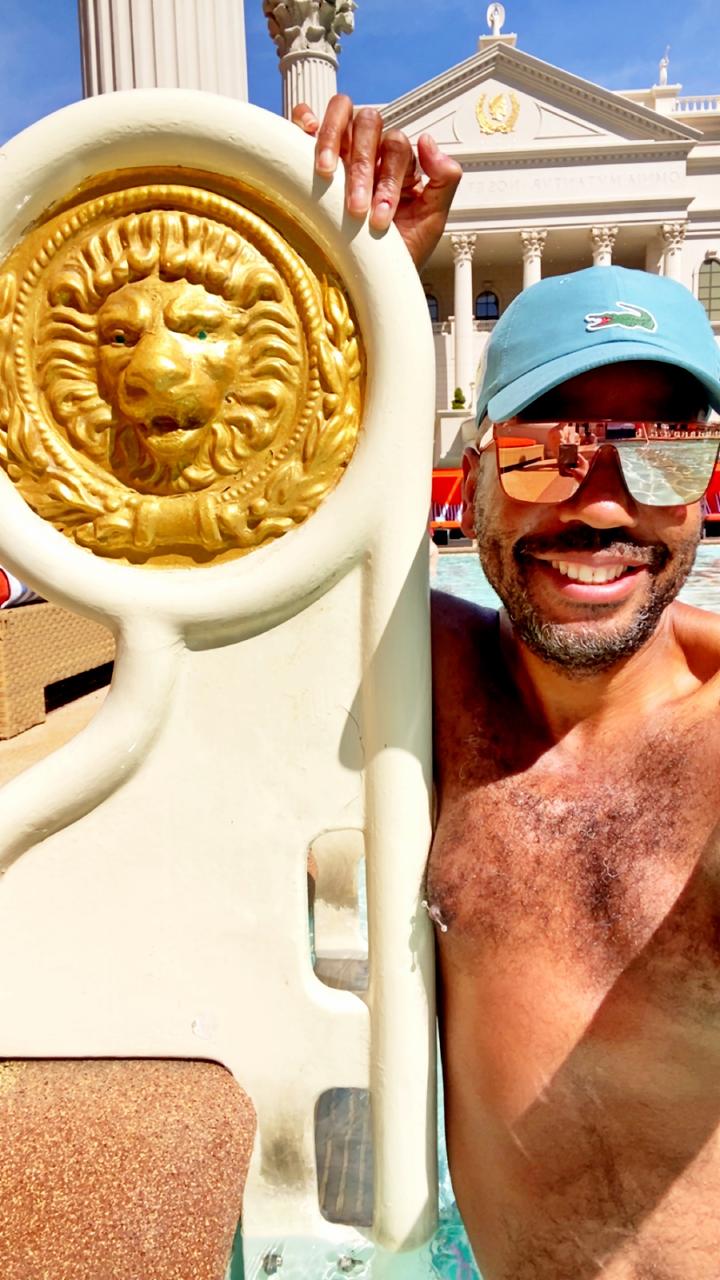 Profile photo 11 of 18