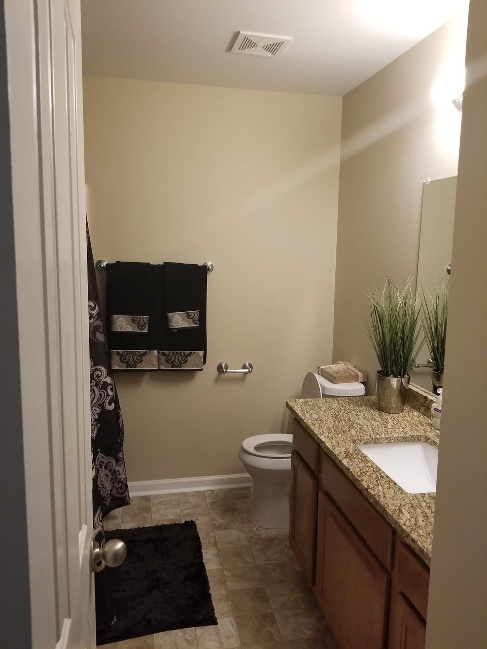 Profile photo 5 of 8