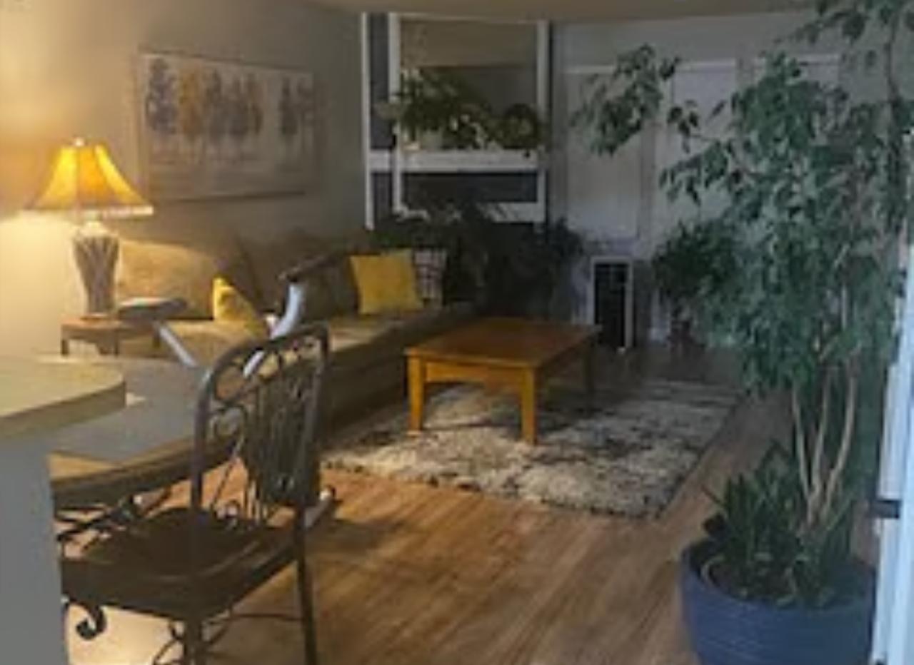 Profile photo 4 of 6