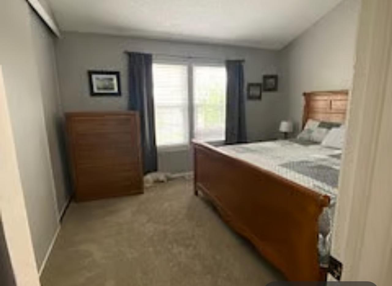 Profile photo 1 of 6