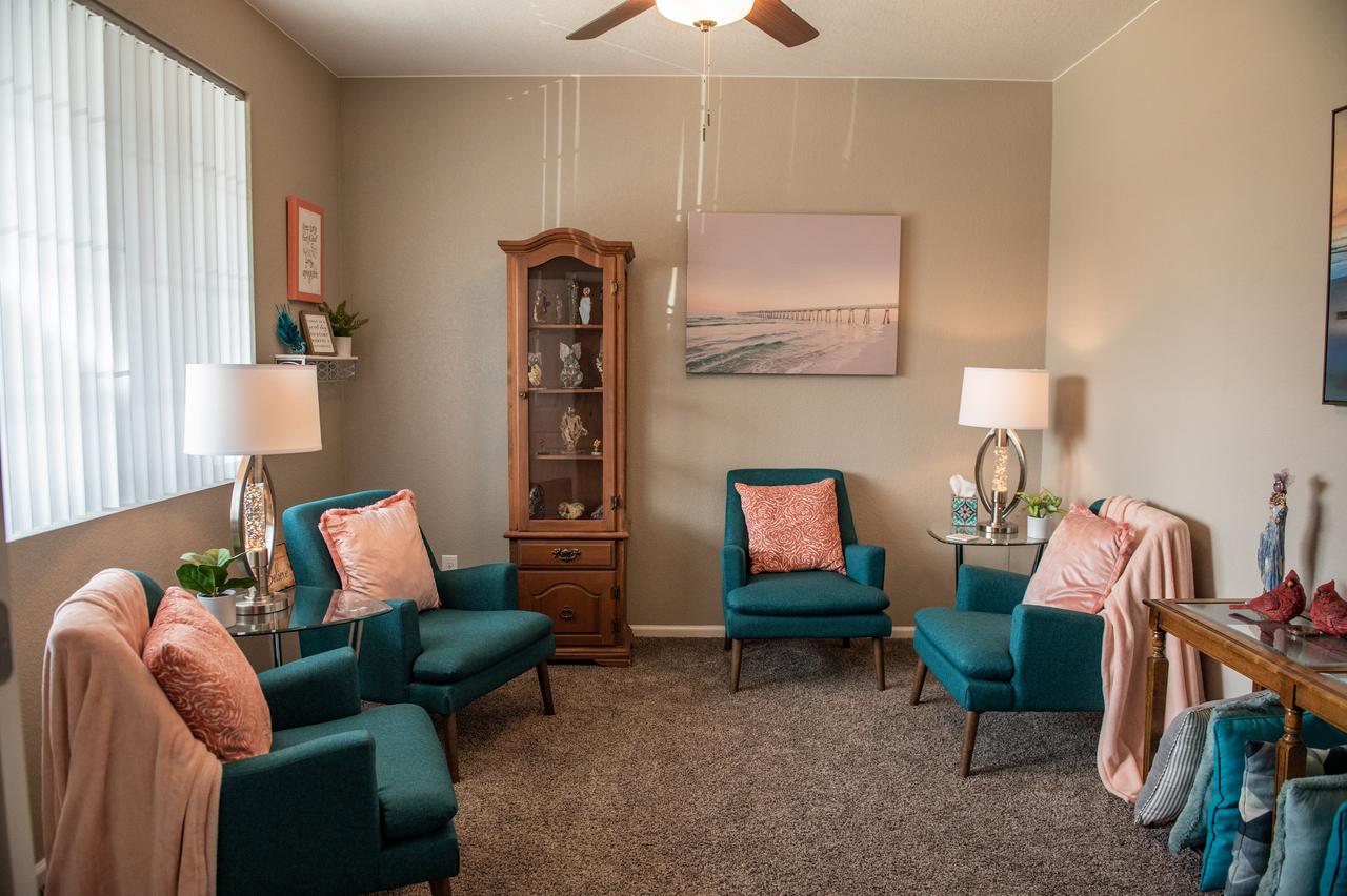 Profile photo 5 of 12