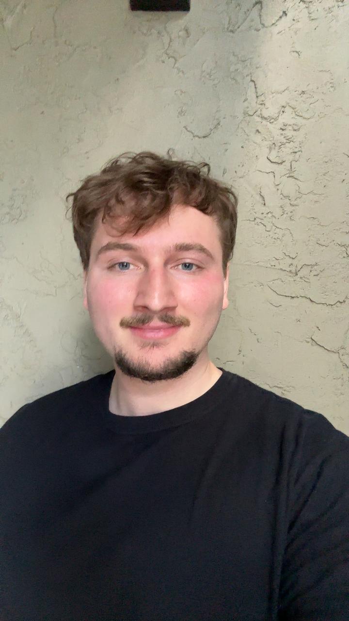 Profile photo 1 of 1