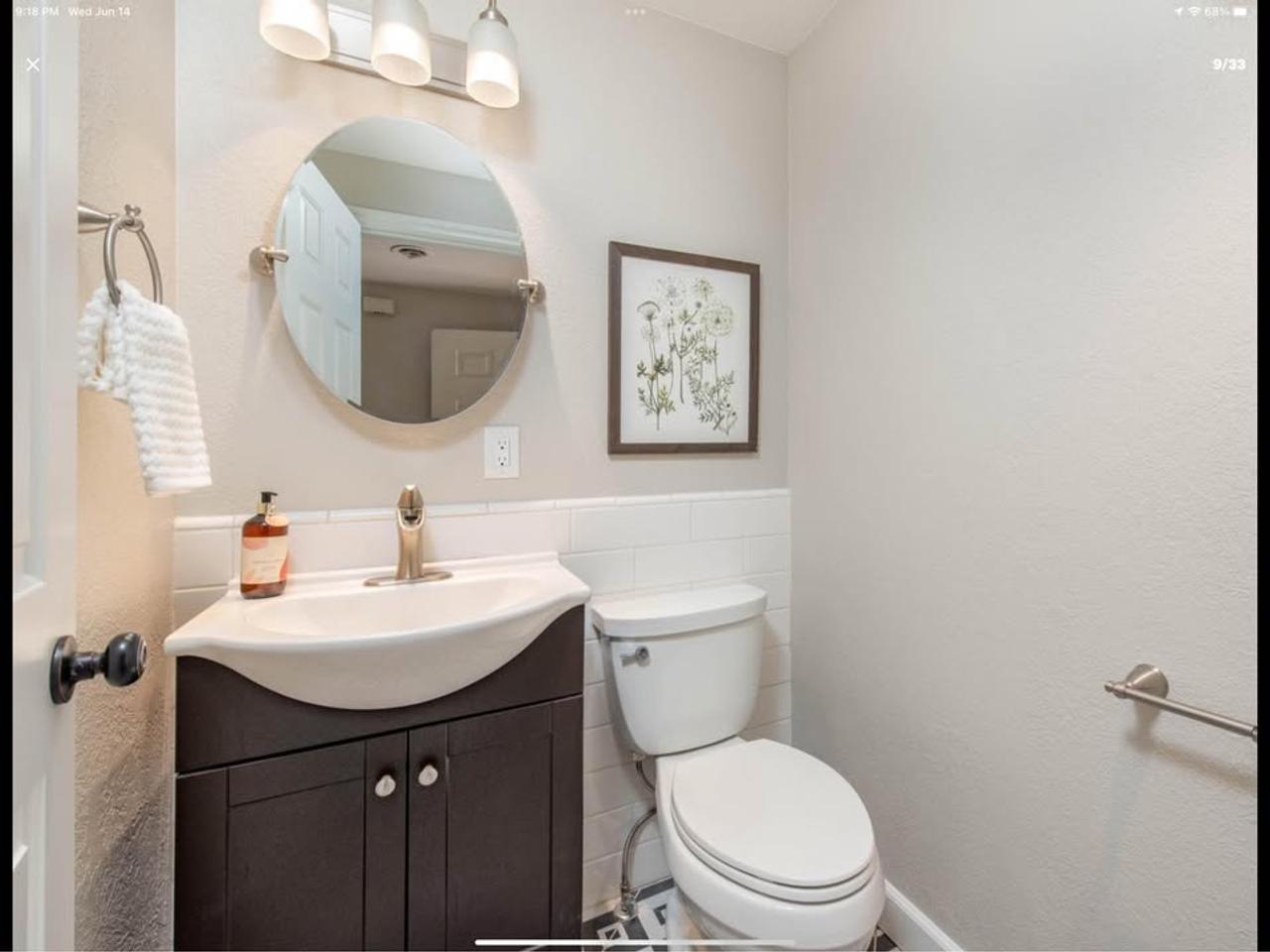 Profile photo 7 of 8