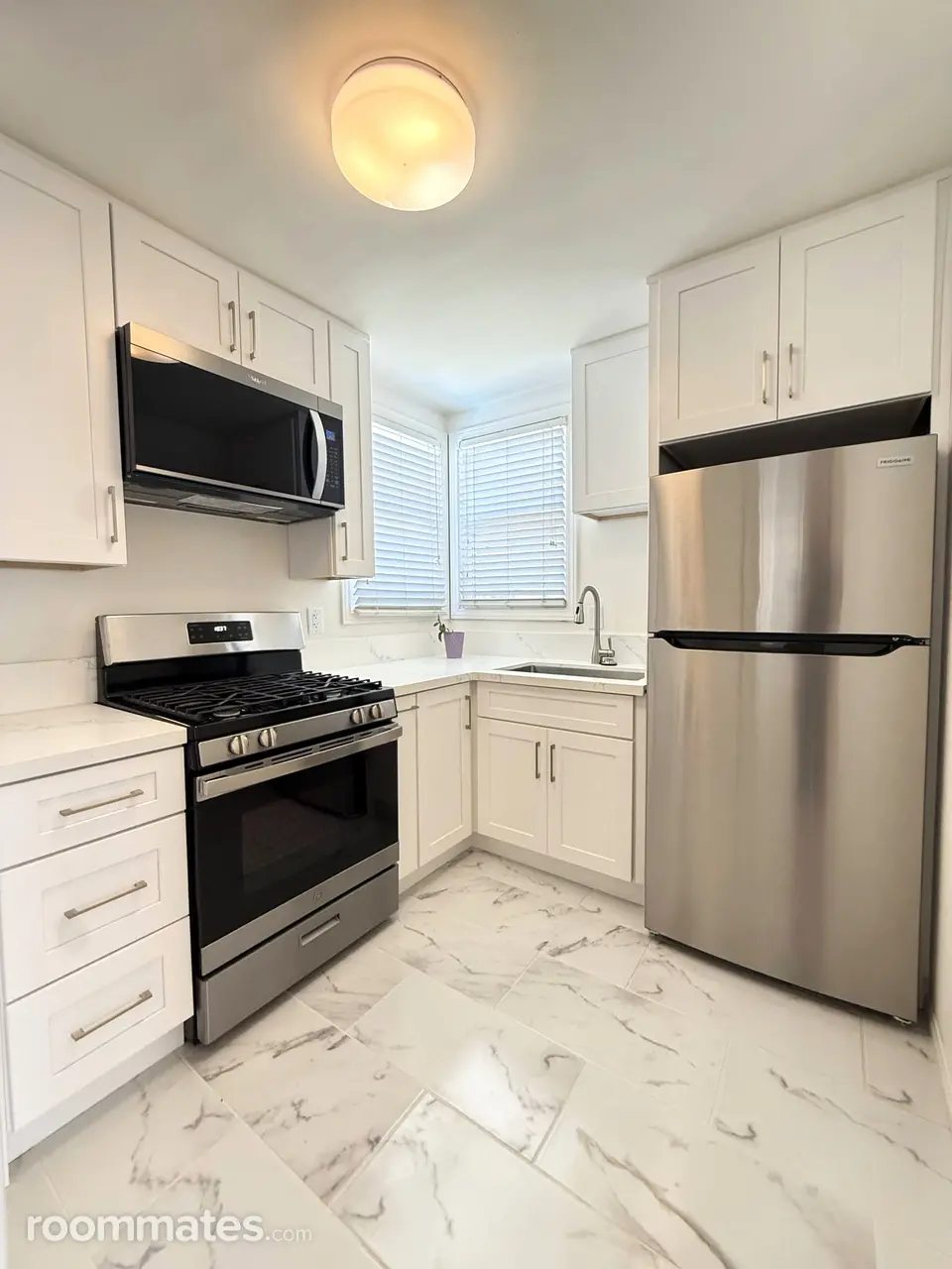 Profile photo 2 of 11