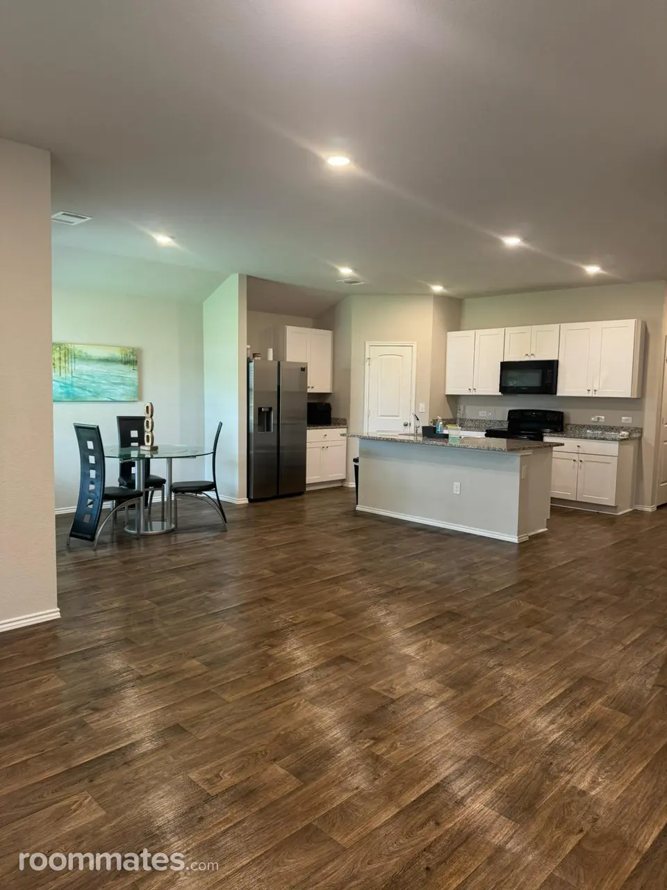 Profile photo 6 of 7