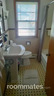 Room for rent in Richfield, MN $800, house