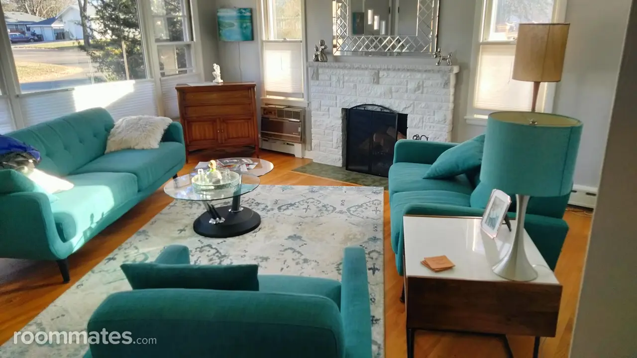 Profile photo 3 of 7