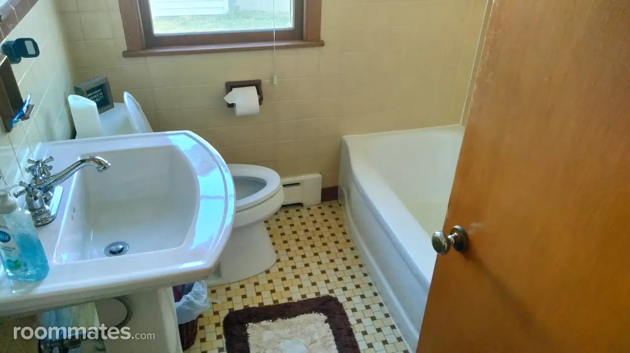 Profile photo 1 of 7