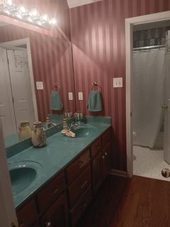 Room for rent in Cordova, TN $1000, house