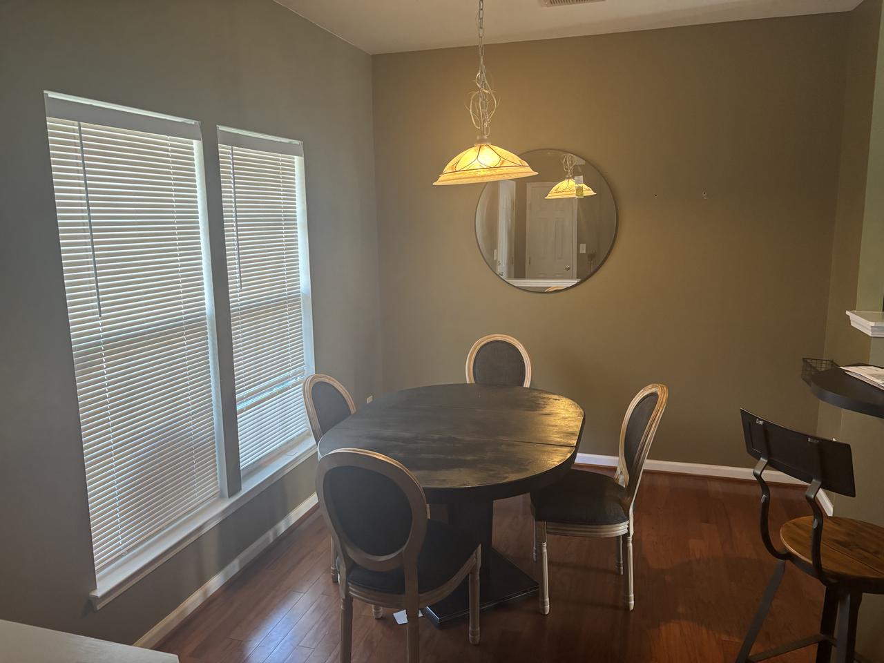 Profile photo 8 of 11