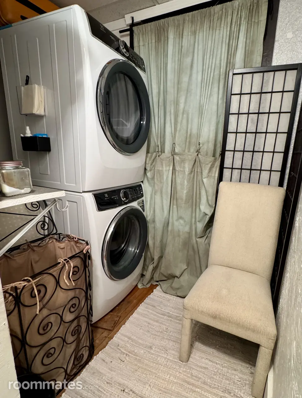 Profile photo 6 of 8