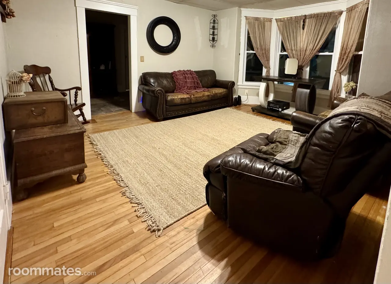 Profile photo 5 of 8