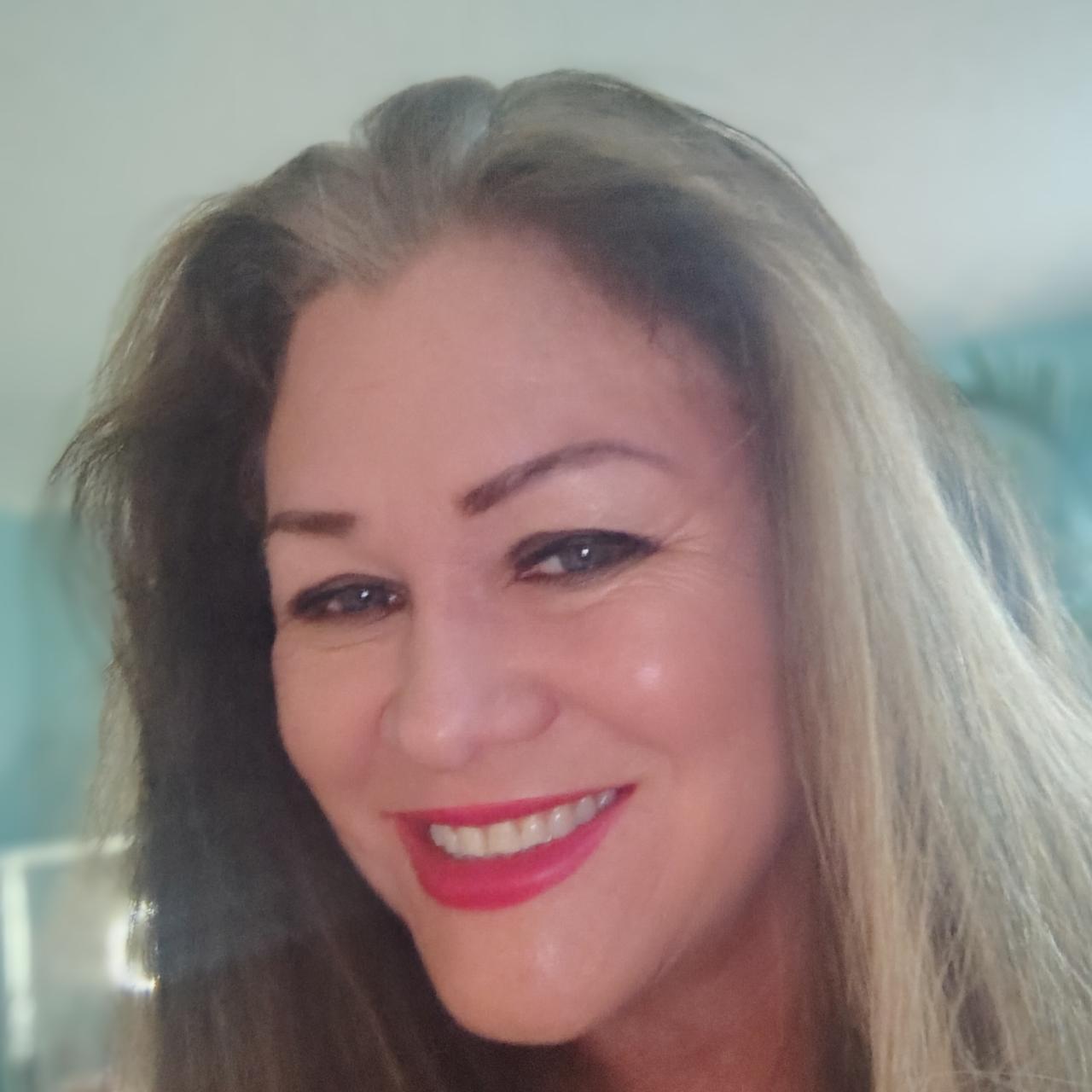 Profile photo 11 of 14