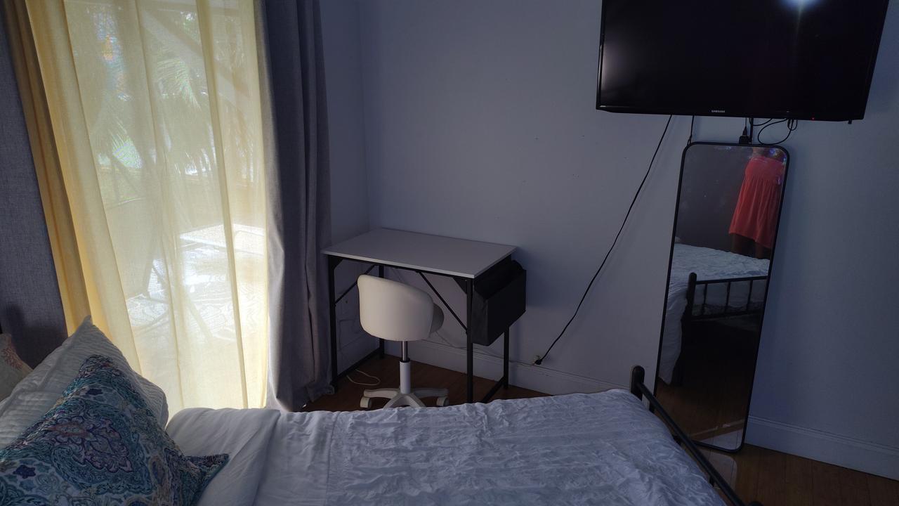 Profile photo 6 of 14